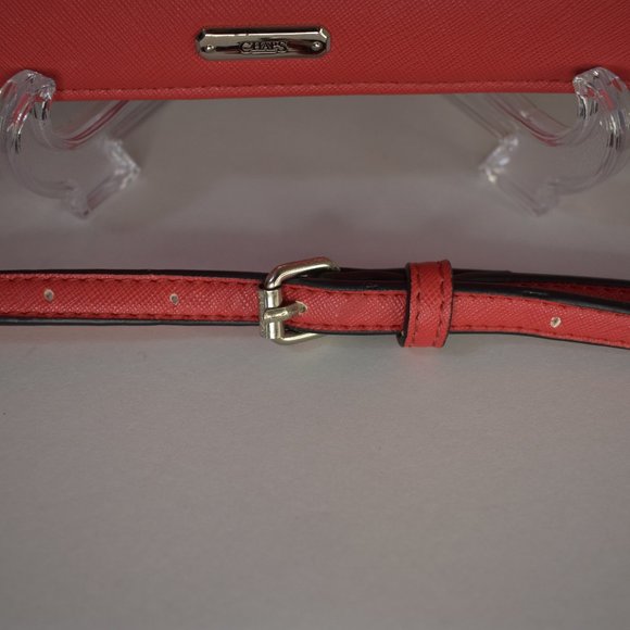 Chaps Women's Red Crossbody Purse/Wallet - Picture 7 of 10